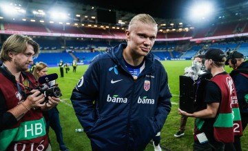 国家队45场进48球，哈兰德：数据还不错，这场我还有助攻